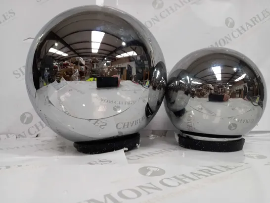 BOXED KELLY HOPPEN SET OF 2 INDOOR OUTDOOR PRELIT GLASS DECOR - REFLECTIVE ORBS