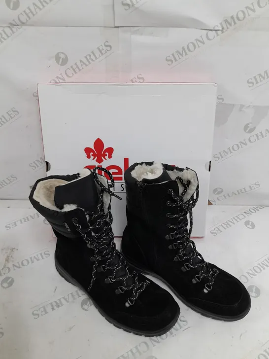 BOXED PAIR OF RIEKER SUEDE WATER RESISTANT BOOTS IN BLACK SIZE 6