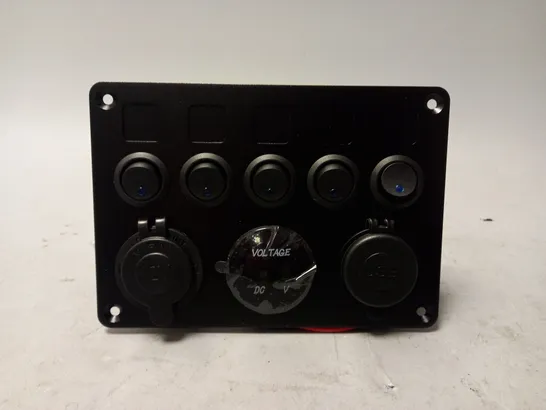 SWITCH MODULAR WITH USB AND 12V 