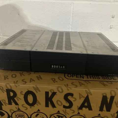 BOXED ROKSAN MSERIES-2 STEREO POWERED AMPLIFIER