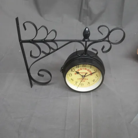 BOXED UNBRANDED DECRATIVE WALL MOUNTED CLOCK
