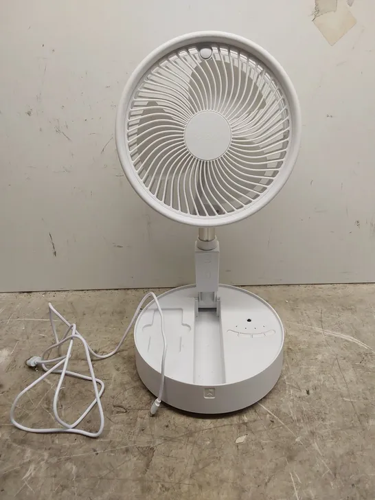 BOXED BELL & HOWELL OSCILLATING FOLDING RECHARGEABLE FAN IN WHITE