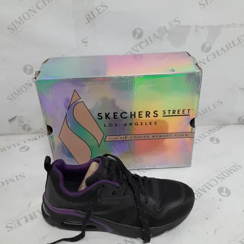 BOXED SKETHERS STREET BLACK/PURPLE TRAINER IN SIZE 5 