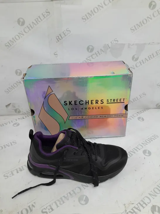 BOXED SKETHERS STREET BLACK/PURPLE TRAINER IN SIZE 5 