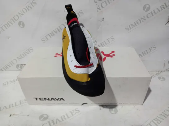 BOXED PAIR OF TENAYA MASAI SHOES IN YELLOW/WHITE/BLACK UK SIZE 12.5