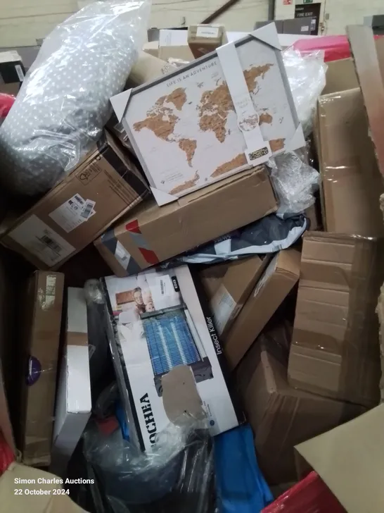 MIXED PALLET CONTAINING VARIOUS BOXED HOUSEHOLD ITEMS TO INCLUDE, INSECT KILLER, PIN MARKER TRAVEL MAP, PET BED, ETC.