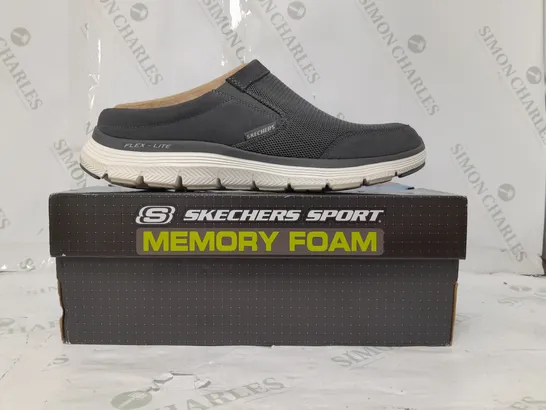 BOXED PAIR OF SKETCHERS FLEX-LITE SLIP IN GREY SIZE 9