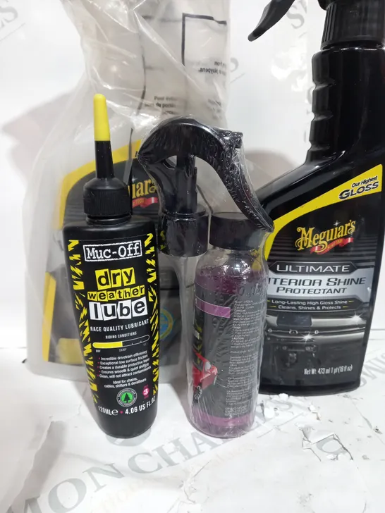 SET OF 4 CAR CLEANING ITEMS - TO INCLUDE MUC OF LUBE - MEGUIARS INTERIOR CLEANER - 