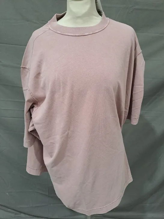 ABERCROMBIE & FITCH T-SHIRT IN PINK SIZE XXL