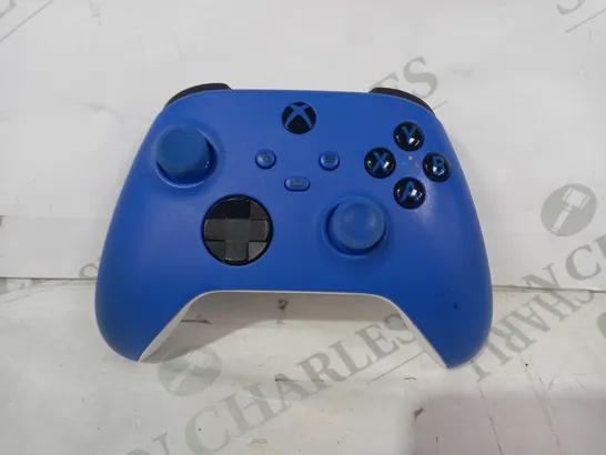 MICROSOFT XBOX WIRELESS CONTROLLER IN BLUE