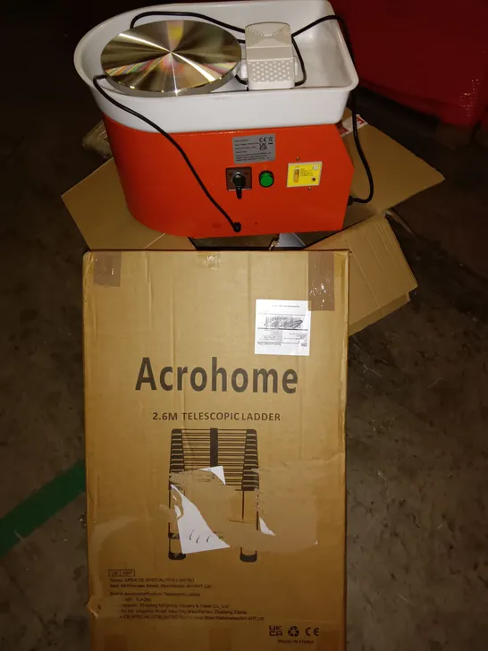 PALLET OF ASSORTED ITEMS TO INCLUDE CERAMIC MACHINE, NERF GUN AND TELESCOPIC LADDER