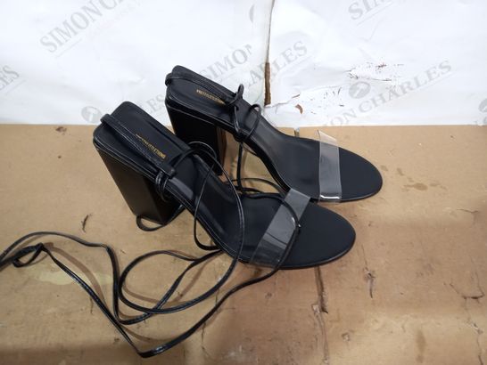 PAIR OF PRETTY LITTLE THING BLACK HIGH HEELS SIZE 8