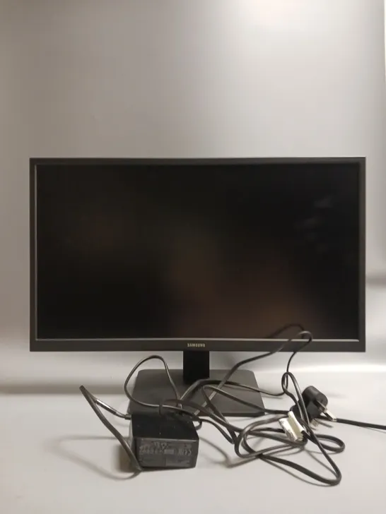 BOXED SAMSUNG COMPUTER MONITOR IN BLACK