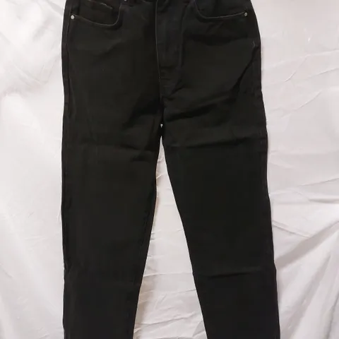 BOX OF APPROX 15 BRAND NEW COTTON:ON BAGGY STRAIGHT JEANS - MIDNIGHT BLACK SIZE AUS 6