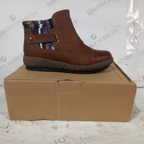 BOXED PAIR OF PAVERS SIDE ZIP LEATHER ANKLE BOOTS IN BROWN/MULTICOLOUR UK SIZE 5