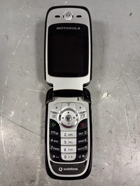 MOTOROLA V360 FLIP MOBILE PHONE 