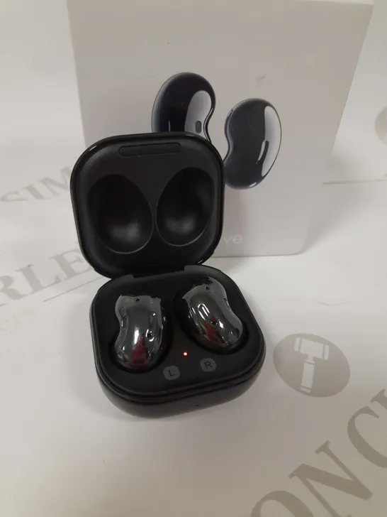 BOXED SAMSUNG GALAXY BUDS LIVE