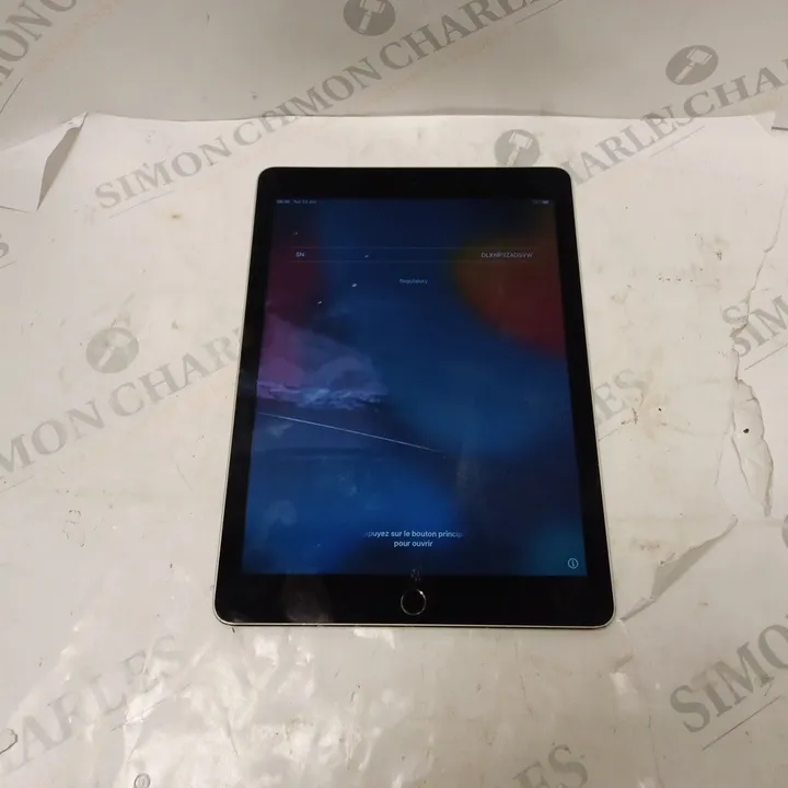 APPLE IPAD IN GREY MODEL A1566 4589921-Simon Charles Auctioneers