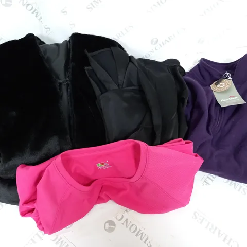 APPROXIMATELY 50 ASSORTED CLOTHING ITEMS IN VARIOUS COLOURS AND SIZES TO INCLUDE FLEECE, TOPS, SHIRTS