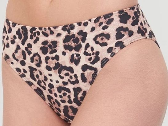 BRAND NEW MID RISE BRIEF - ANIMAL PRINT- SIZE 18 (LOT OF APPROXIMATELY 25)