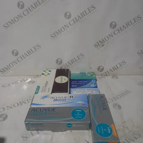 BOX OF APPROXINATELY 40 ASSORTED CONTACT LENSES AND EYE TREATMENT TO INCLUDE EASY VISION, AIR OPTIX AND EYE EXPERT