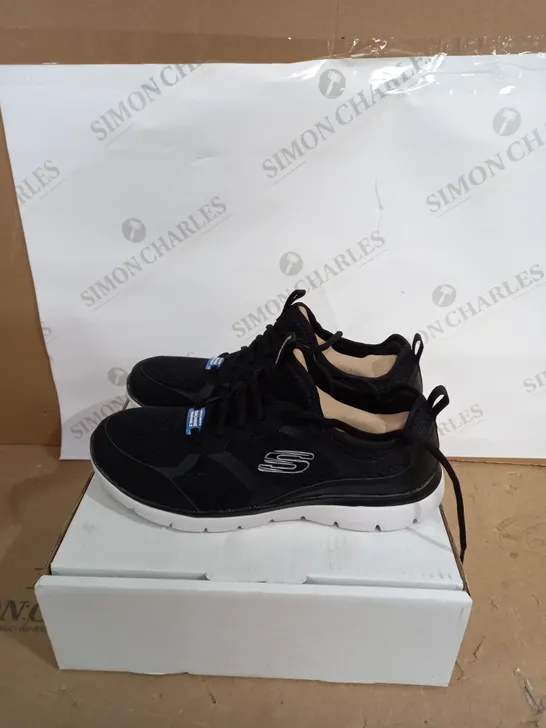 SKECHERS SUMMITS FREE CLASSIC TRAINERS WOMENS SIZE-7