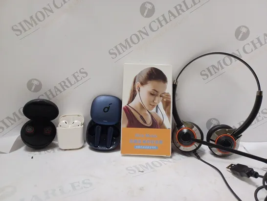 BOX OF APPROX 15 ASSORTED ITEMS TO INCLUDE -ESCAPE PODS - SOUND CORE EARPHONES - AGENT HEADSET ECT 