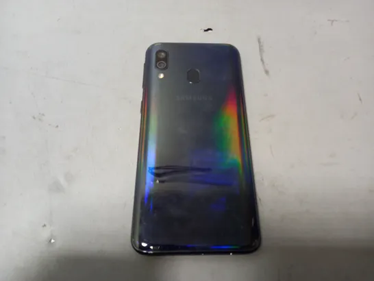 SAMSUNG GALAXY A40 (SM-405FN)