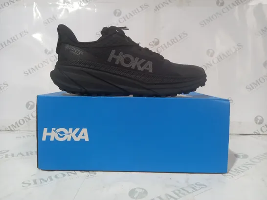 BOXED PAIR OF HOKA CHALLENGER ATR 7 GTX SHOES IN BLACK UK SIZE 6.5