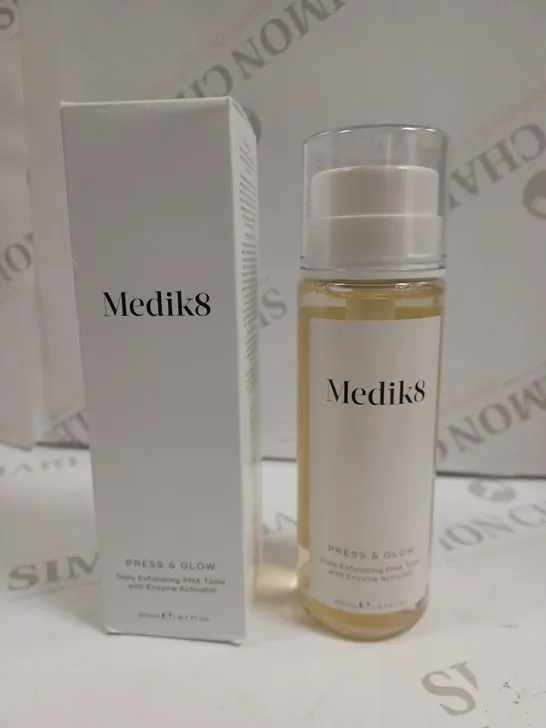 BOXED MEDIK8 PRESS & GLOW DAILY EXFOLIATING TONIC - 200ML