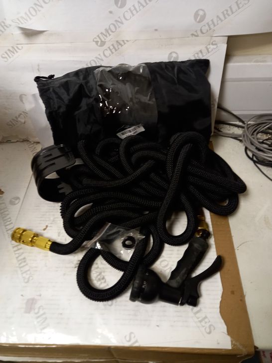 BLACK EXTENDABLE HOSE