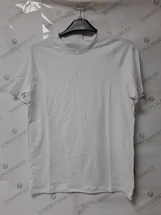 PURSUEFITNESS WHITE ICON T-SHIRT - MEDIUM