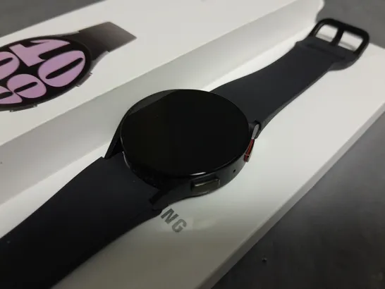 BOXED SAMSUNG GALAXY WATCH 6 SMART WATCH - SM-R935F 40MM