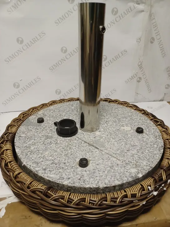 GRANITE WICKER PARASOL BASE 20KG - COLLECTION ONLY