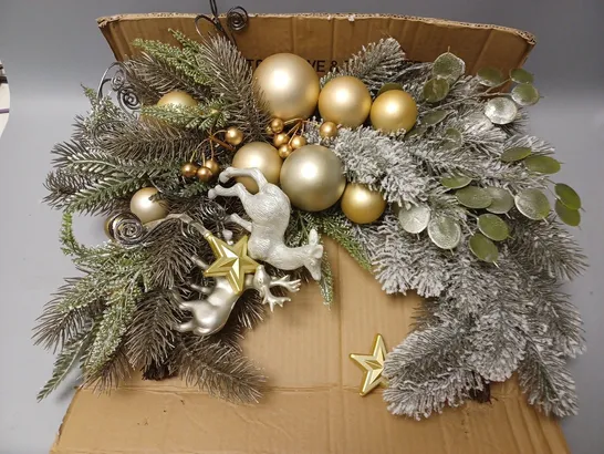 BOXED MOON SHAPED WREATH  RRP £29.99