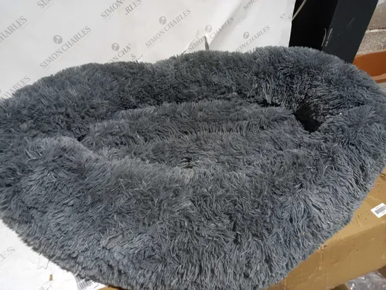 COZEE PAWS ODOUROLOGY FLUFFY GREY ROUND PET BED 