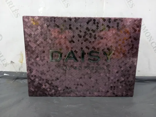 BOXED MARC JACOBS DAISY EAU SO FRESH SET