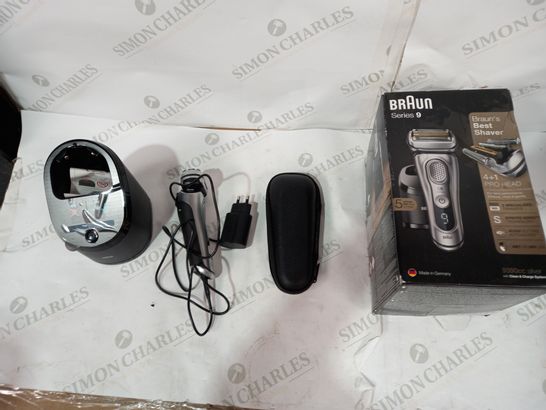 BOXED BRAUN SERIES 9 SHAVER 