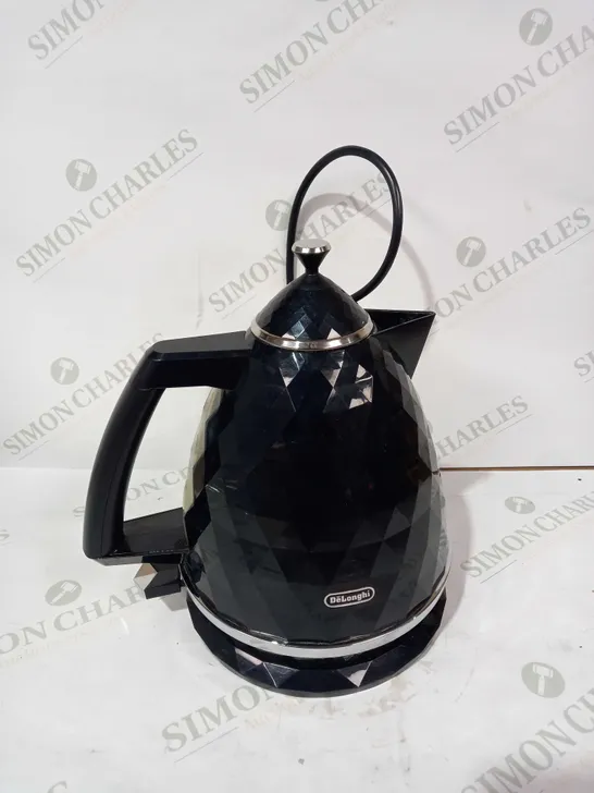 DELONGHI KBJX3001 CORDLESS KETTLE 