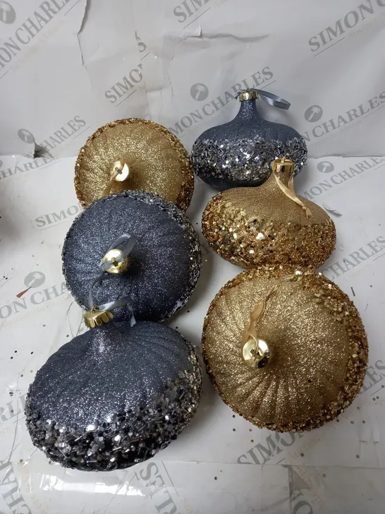 6 LARGE BAUBLES 3 OF NAVY BLUE AND 3 OF GOLD