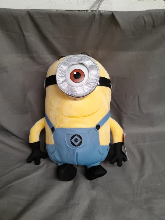 DESPICABLE ME MINION PLUSHY 