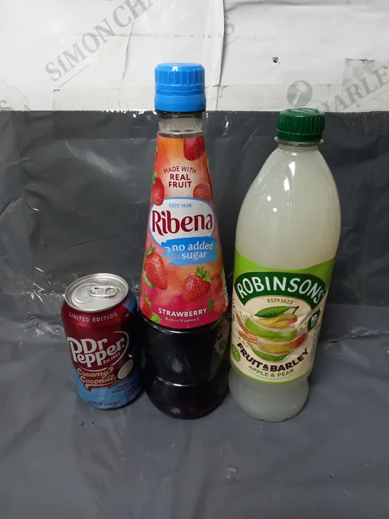 APPROXIMATELY 8 ASSORTED FOOD & DRINK ITEMS TO INCLUDE - ROBINSONS APPLE & PEAR CORDIAL - RIBENA STRAWBERRY - DR PEPPER CREAMY COCONUT - COLLECTION ONLY