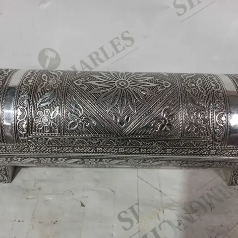 DESIGNER DECORATIVE ANTIQUE STYLE JEWELLERY BOX IN SILVER EFFECT