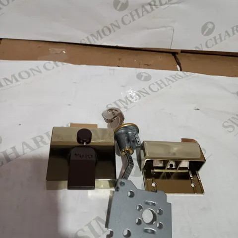 YALE P-85-BLX-PB-40 DEADLOCKING NIGHTLATCH