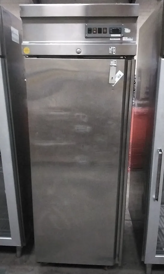 SINGLE COMMERCIAL FRIDGE/CHILLER