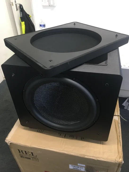 BOXED REL HT1508 PREDATOR BLACK SUBWOOFER 