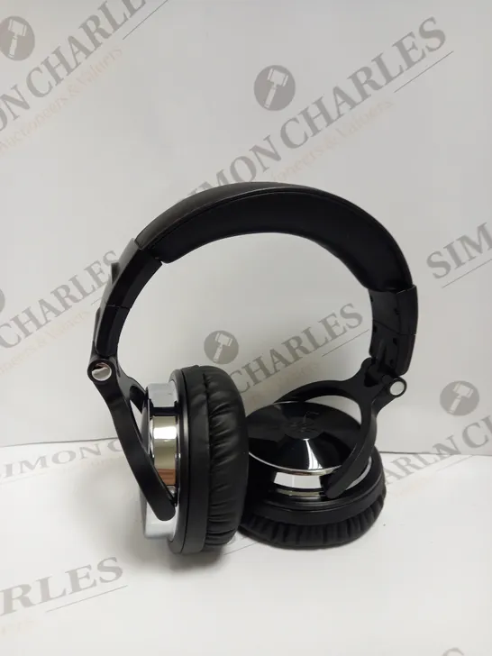 ONE ODIO 10 STUDIO HEADPHONES 