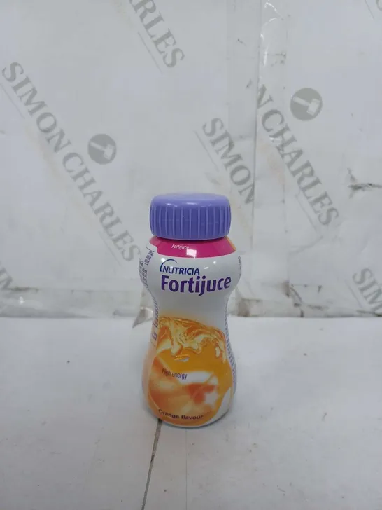 APPROXIMATELY 16 FLAVOURED NUTRICIA FORTIJUICE ORANGE DRINKS 