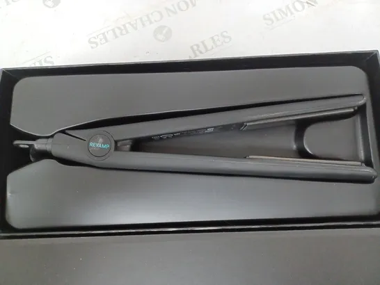 PROGLOSS TOUCH FIGITAL CERAMIC HAIR STRAIGHTENER RRP £100