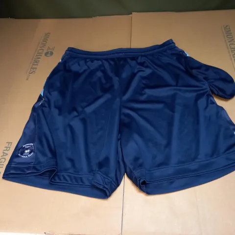 MENS RUNCORN TOWN FC SHORTS SIZE L